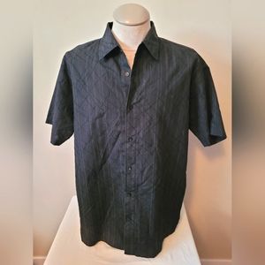 Identic short sleeve men's dress shirt. Size xxlarge.